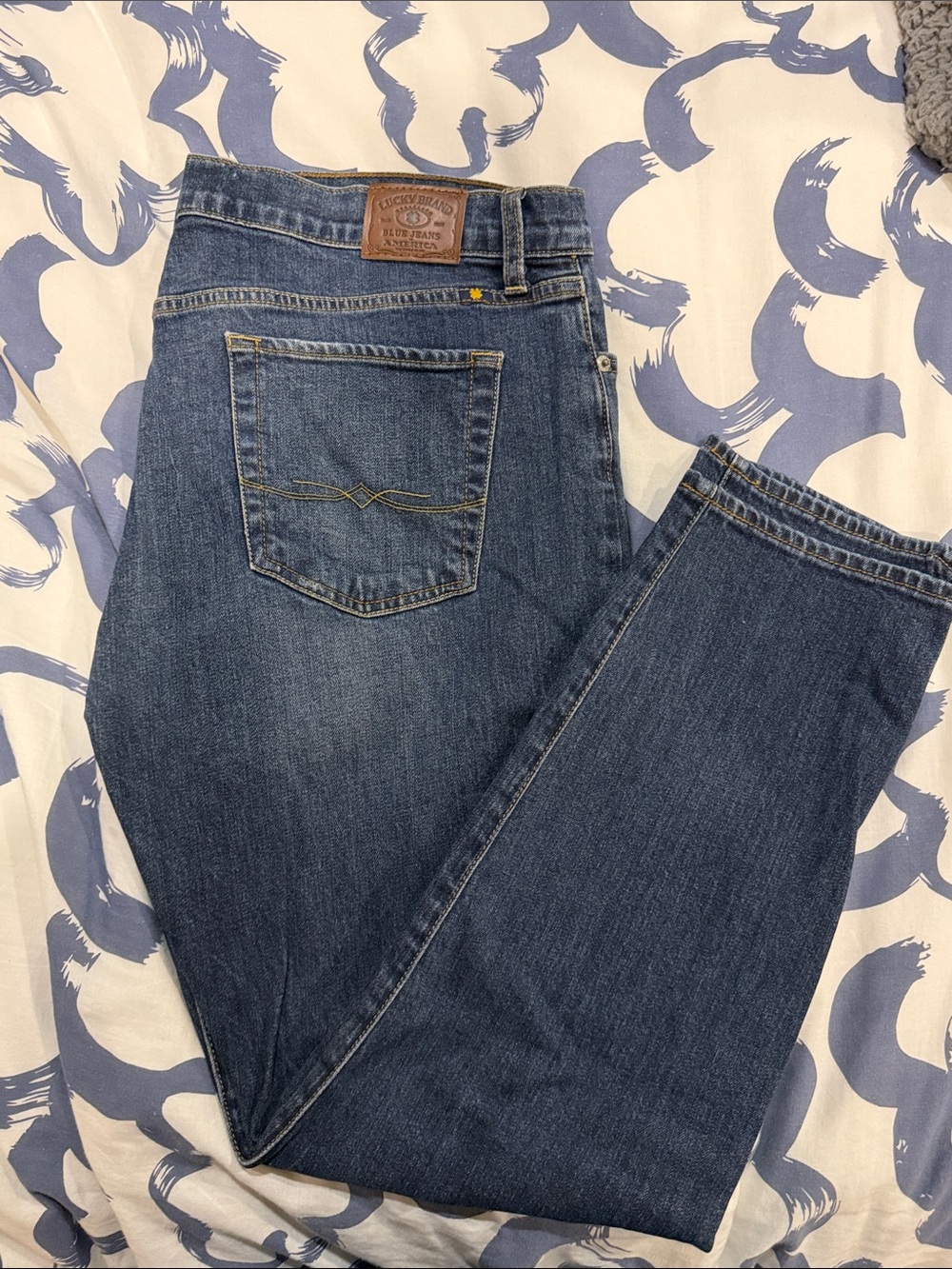 Lucky Brand Sienna Slim Boyfriend Jeans in Medium Blue Wash